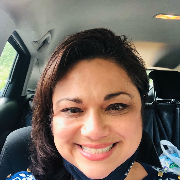 Meet your Posher, Carol - Picture 1 of 1